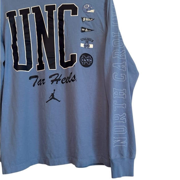 Nike University of North Carolina Men's Blue Graphic Log Long Sleeve - Picture 5 of 7